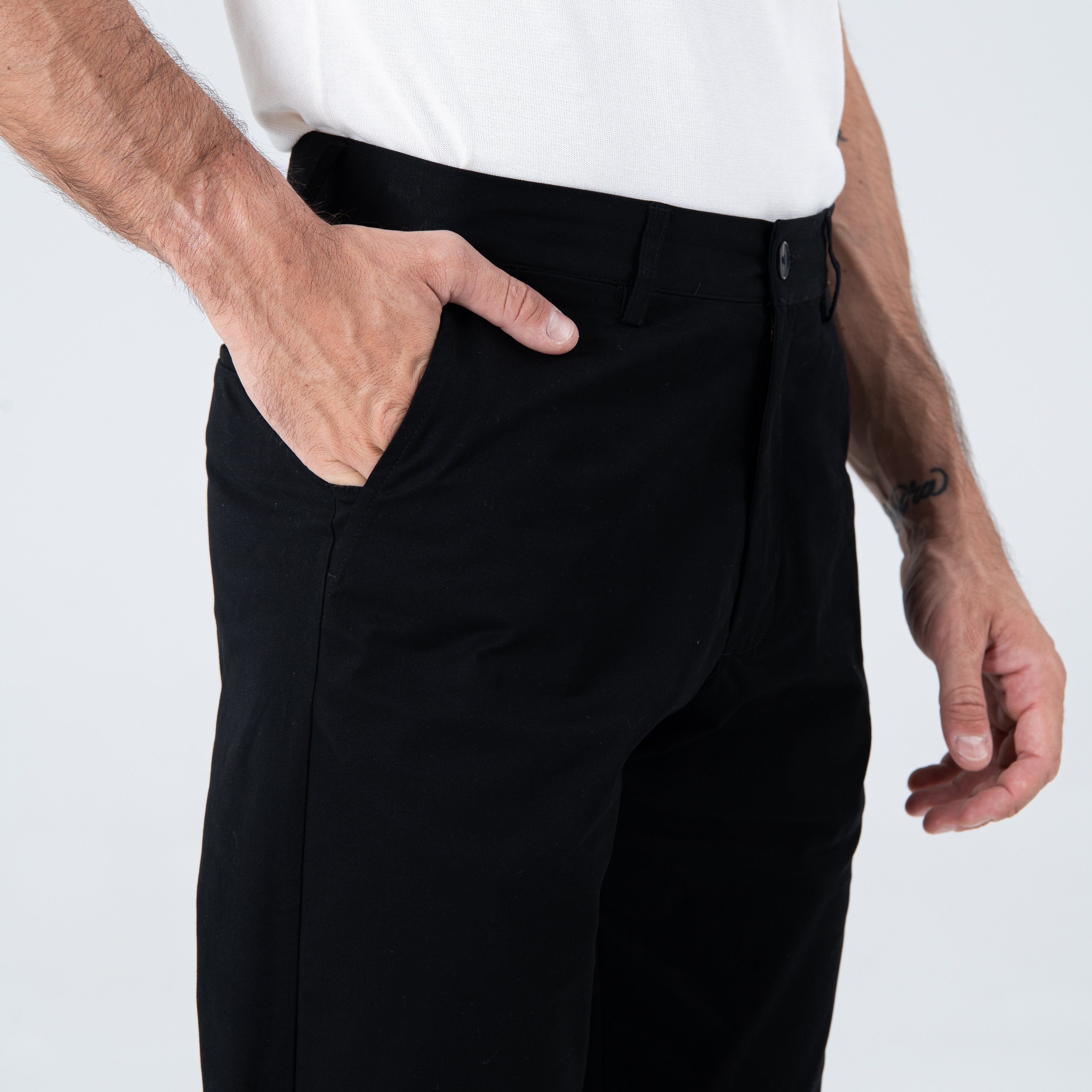 Trousers in Black