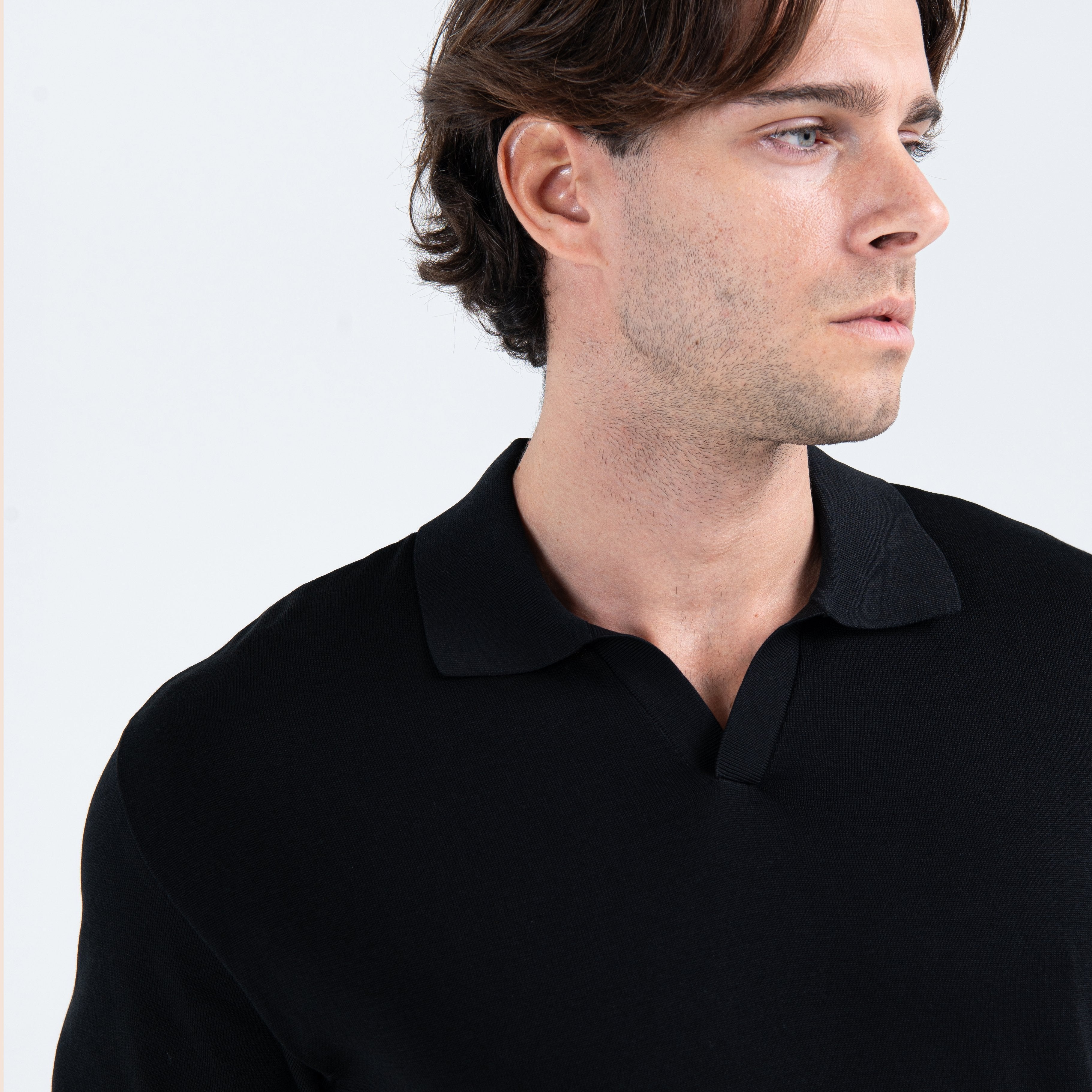 Buttonless Polo in Black
