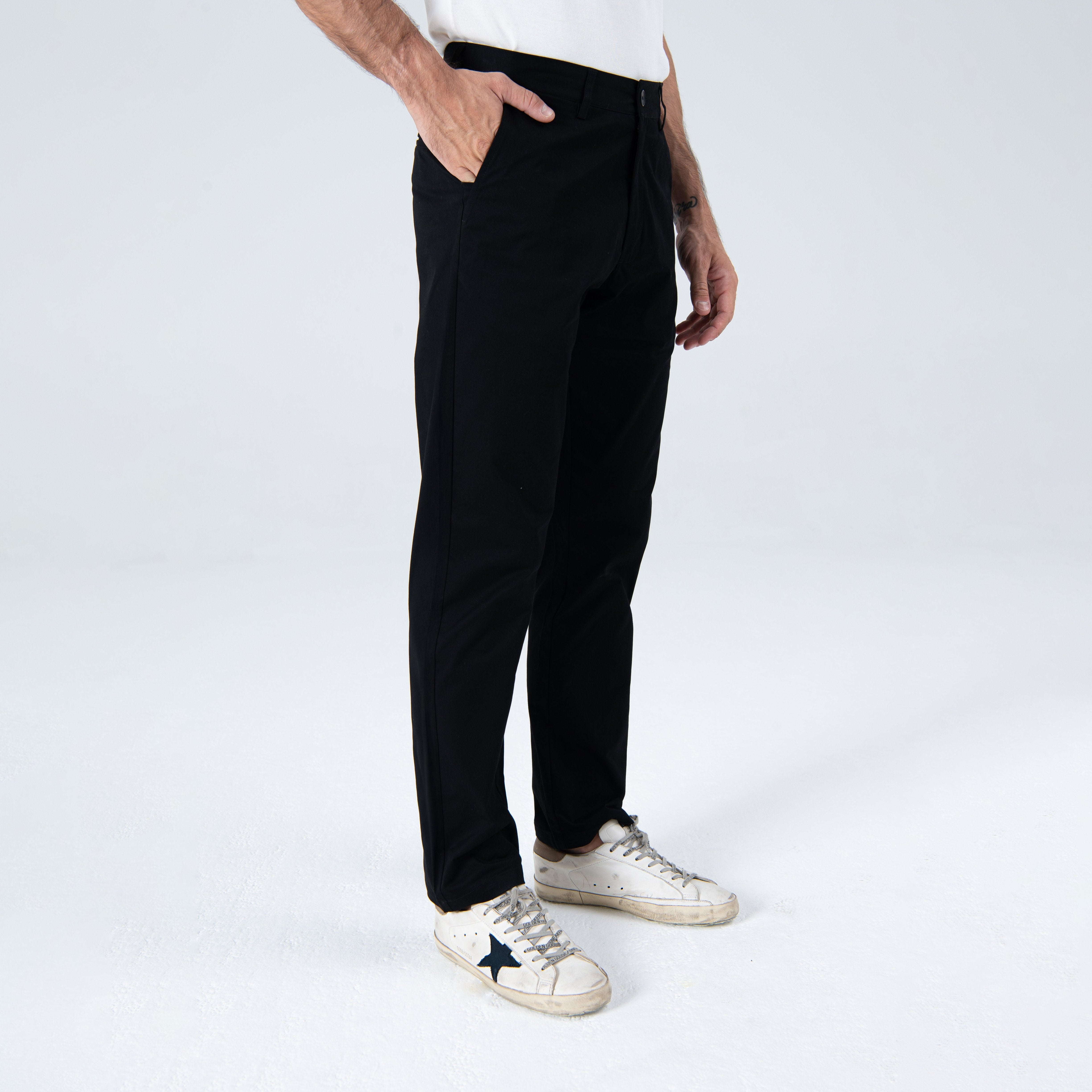 Trousers in Black