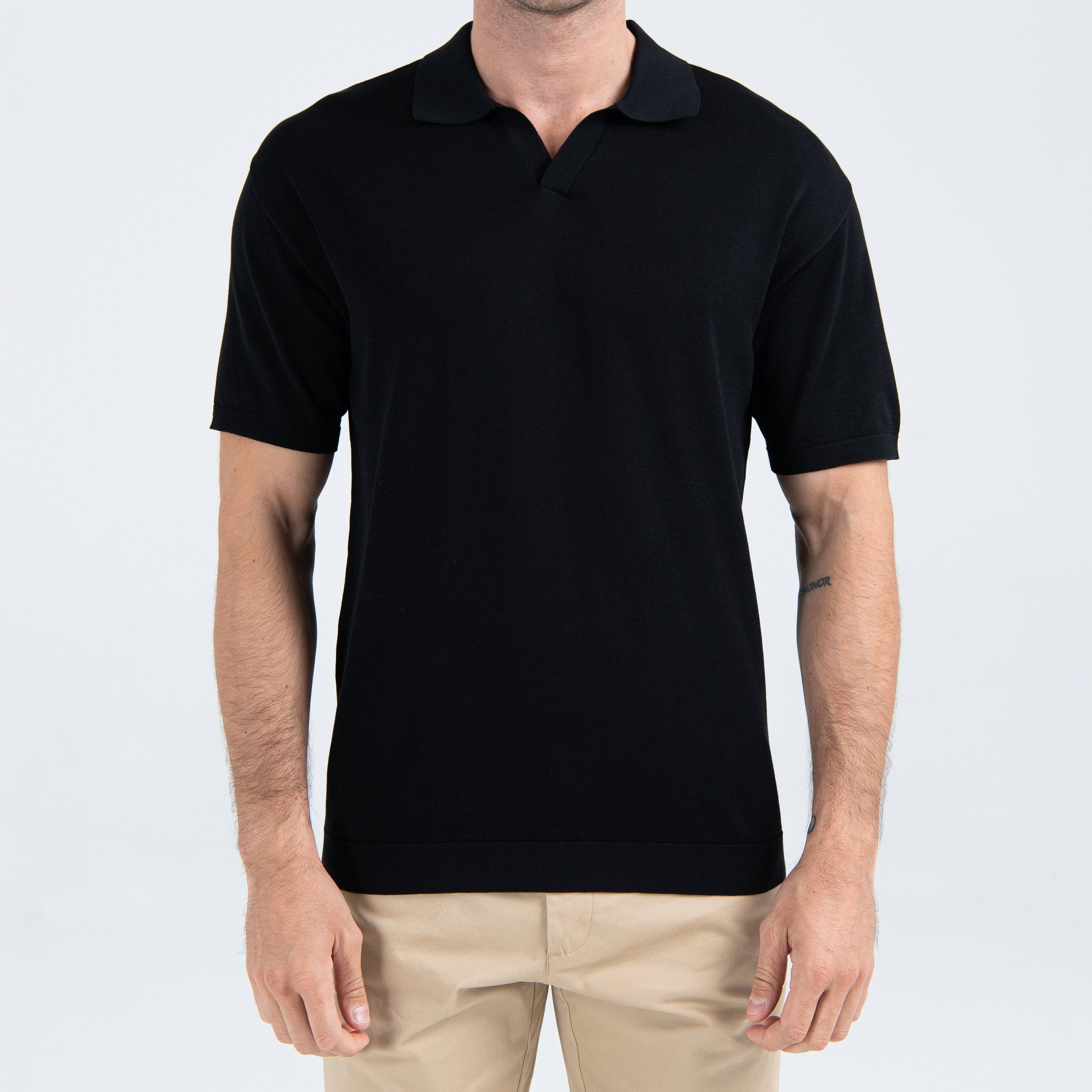 Buttonless Polo in Black