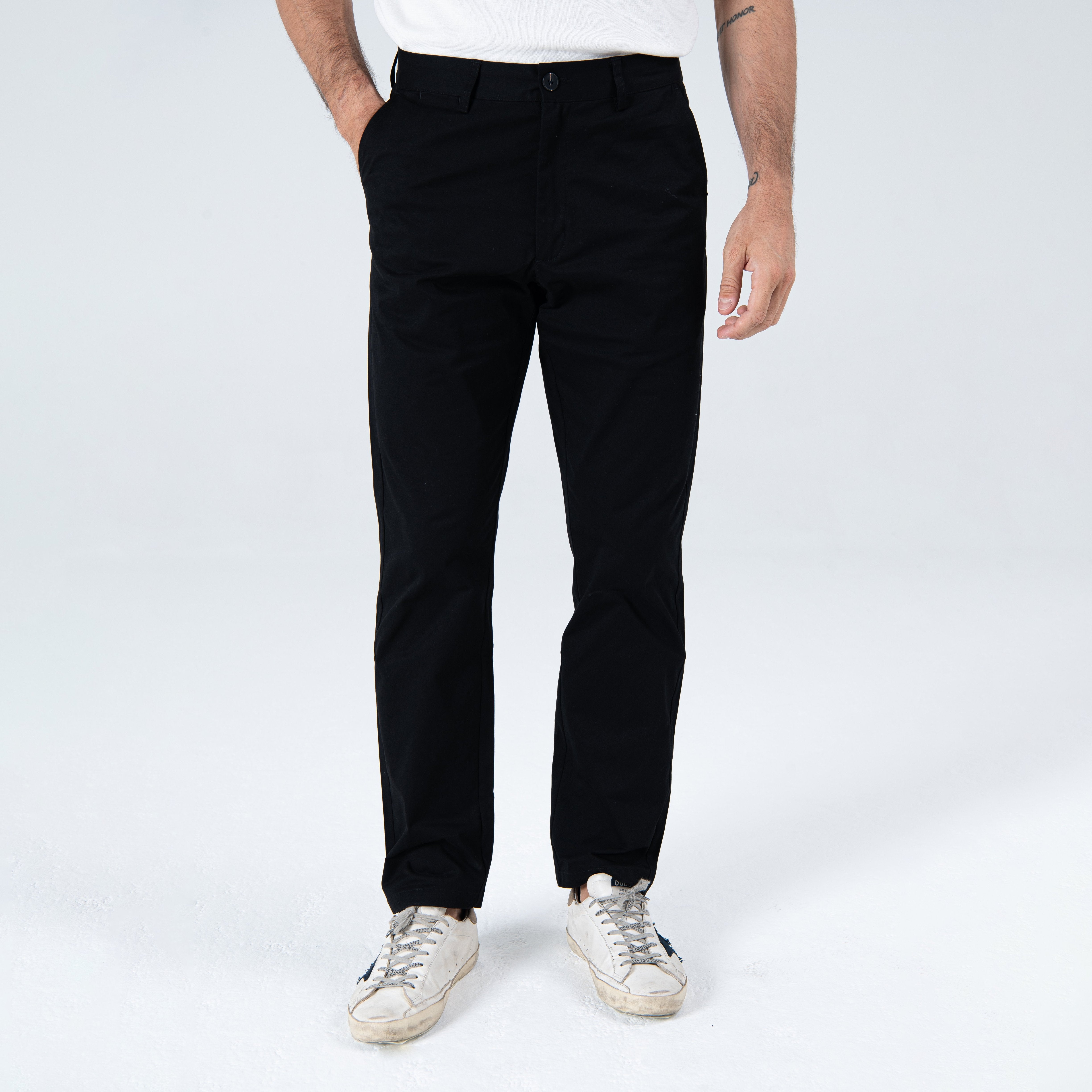 Trousers in Black