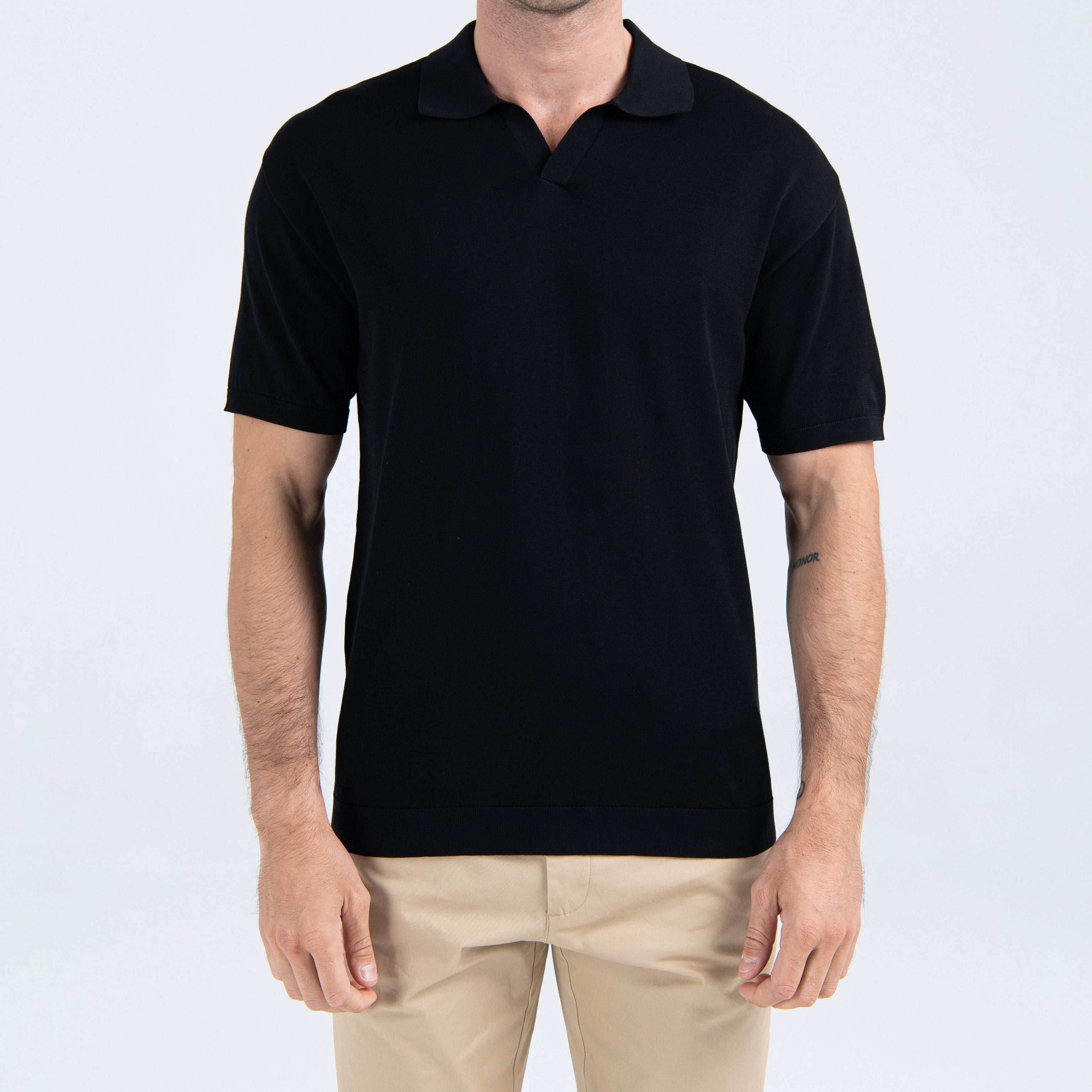 Buttonless Polo in Black